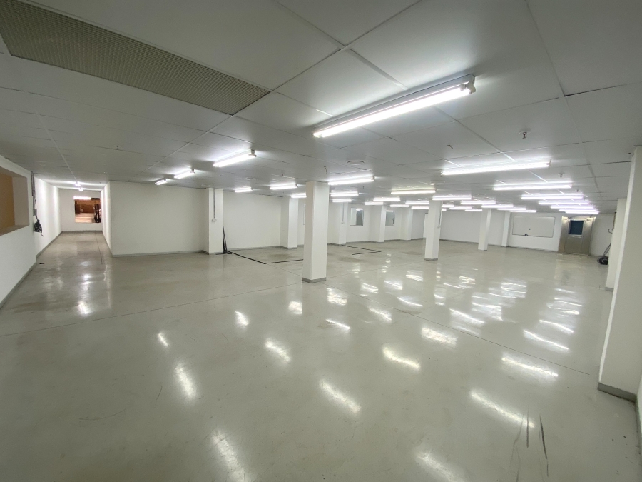 Commercial Property for Sale in Randjespark Gauteng