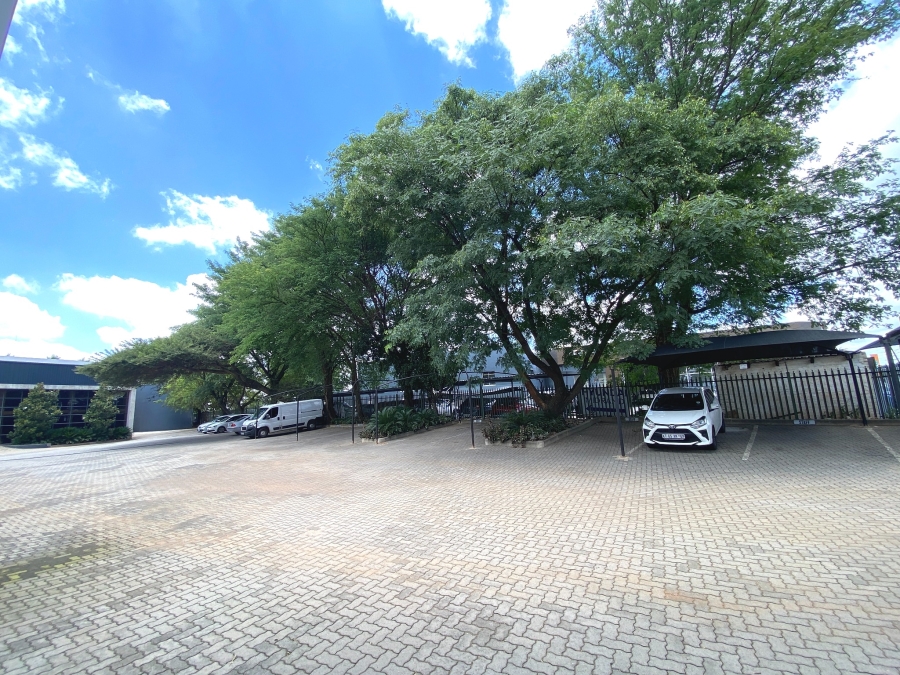 Commercial Property for Sale in Randjespark Gauteng