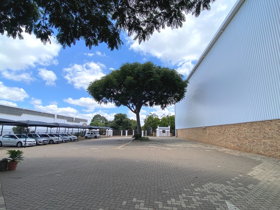 Commercial Property for Sale in Randjespark Gauteng