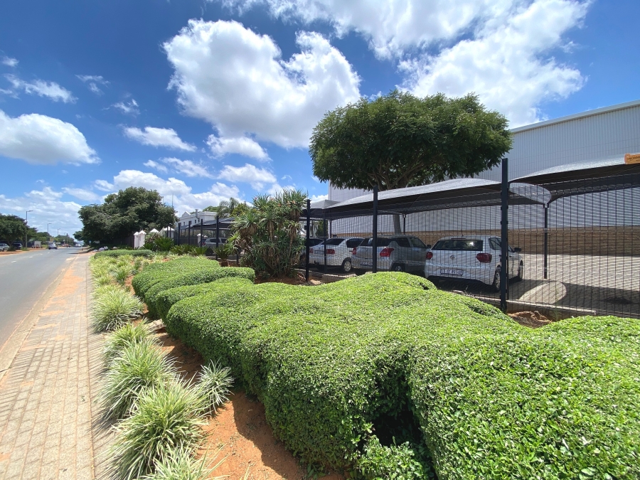 Commercial Property for Sale in Randjespark Gauteng