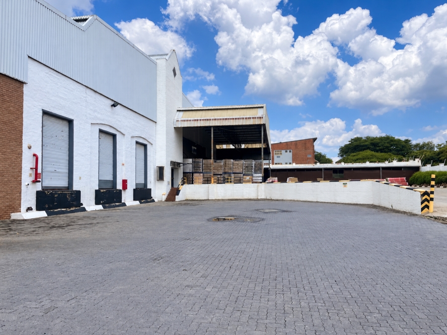 Commercial Property for Sale in Randjespark Gauteng
