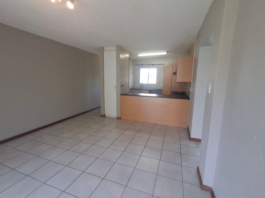To Let 2 Bedroom Property for Rent in Norton Home Estate AH Gauteng