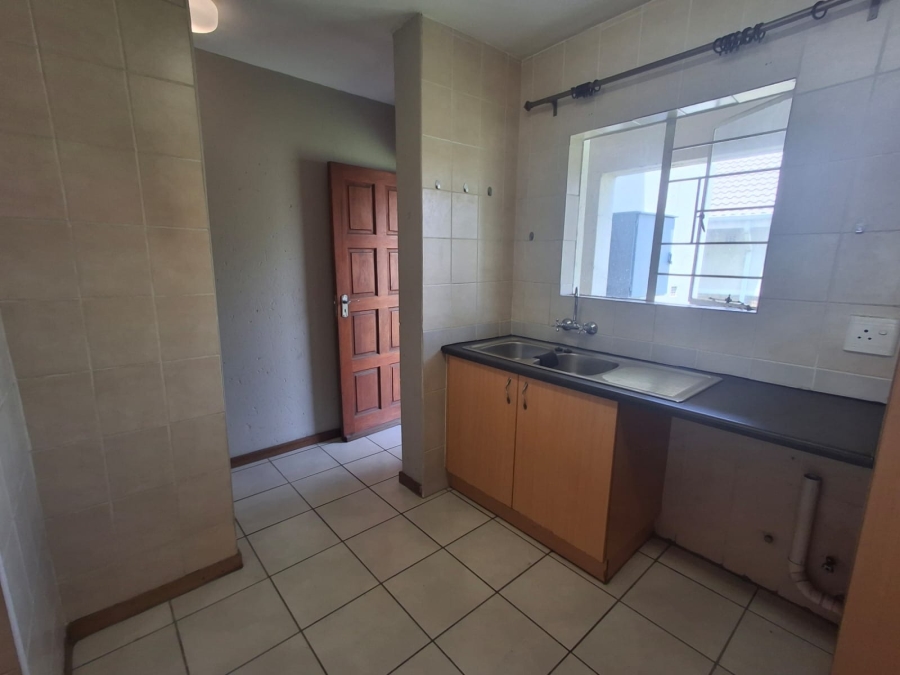 To Let 2 Bedroom Property for Rent in Norton Home Estate AH Gauteng