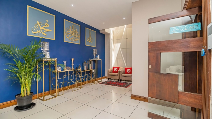9 Bedroom Property for Sale in Farrarmere Gauteng