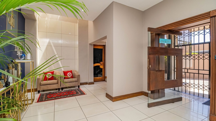 9 Bedroom Property for Sale in Farrarmere Gauteng