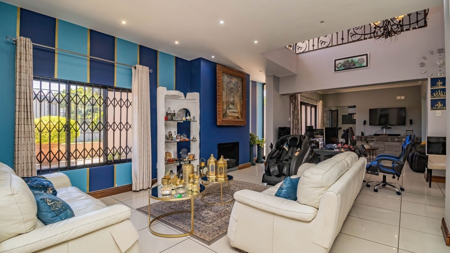 9 Bedroom Property for Sale in Farrarmere Gauteng