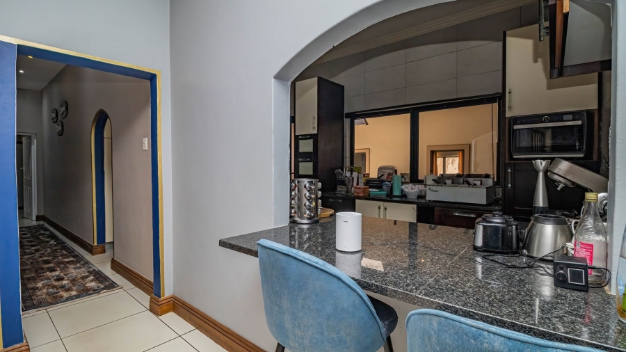 9 Bedroom Property for Sale in Farrarmere Gauteng