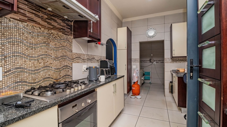 9 Bedroom Property for Sale in Farrarmere Gauteng
