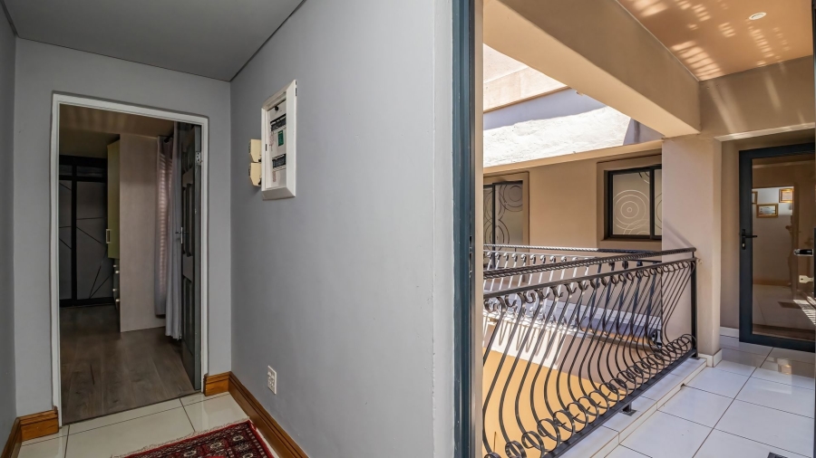 9 Bedroom Property for Sale in Farrarmere Gauteng