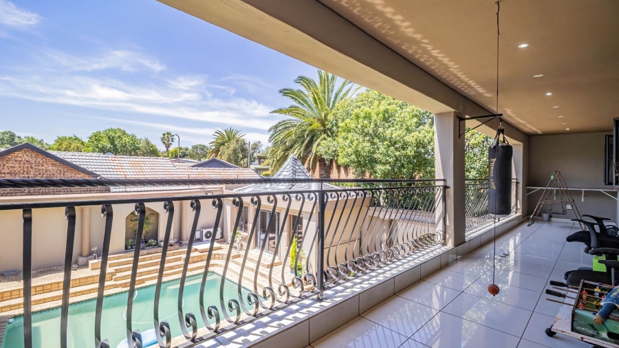 9 Bedroom Property for Sale in Farrarmere Gauteng