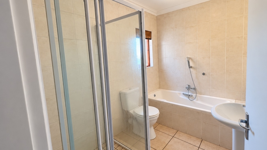 2 Bedroom Property for Sale in Carlswald Gauteng