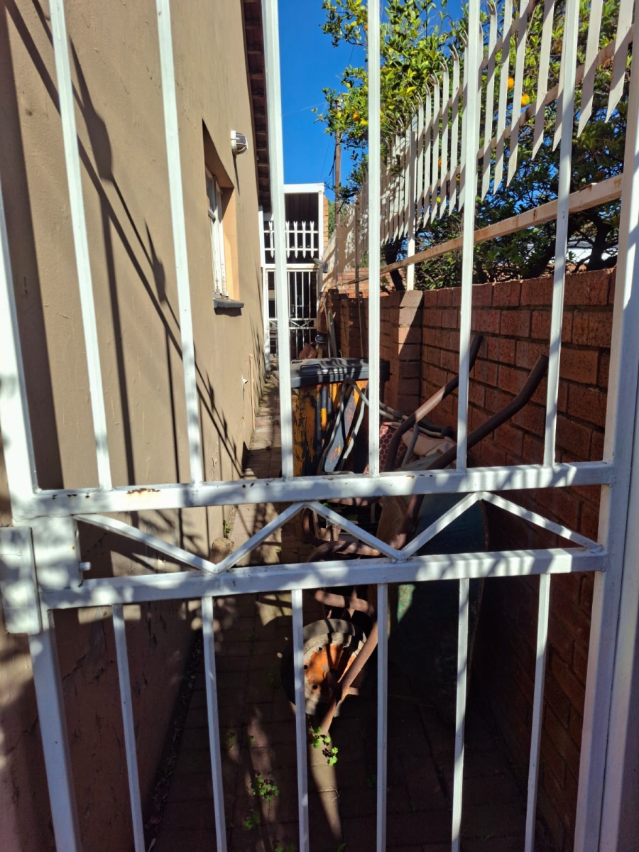 4 Bedroom Property for Sale in Eersterust Gauteng