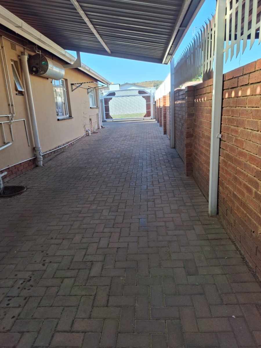 4 Bedroom Property for Sale in Eersterust Gauteng