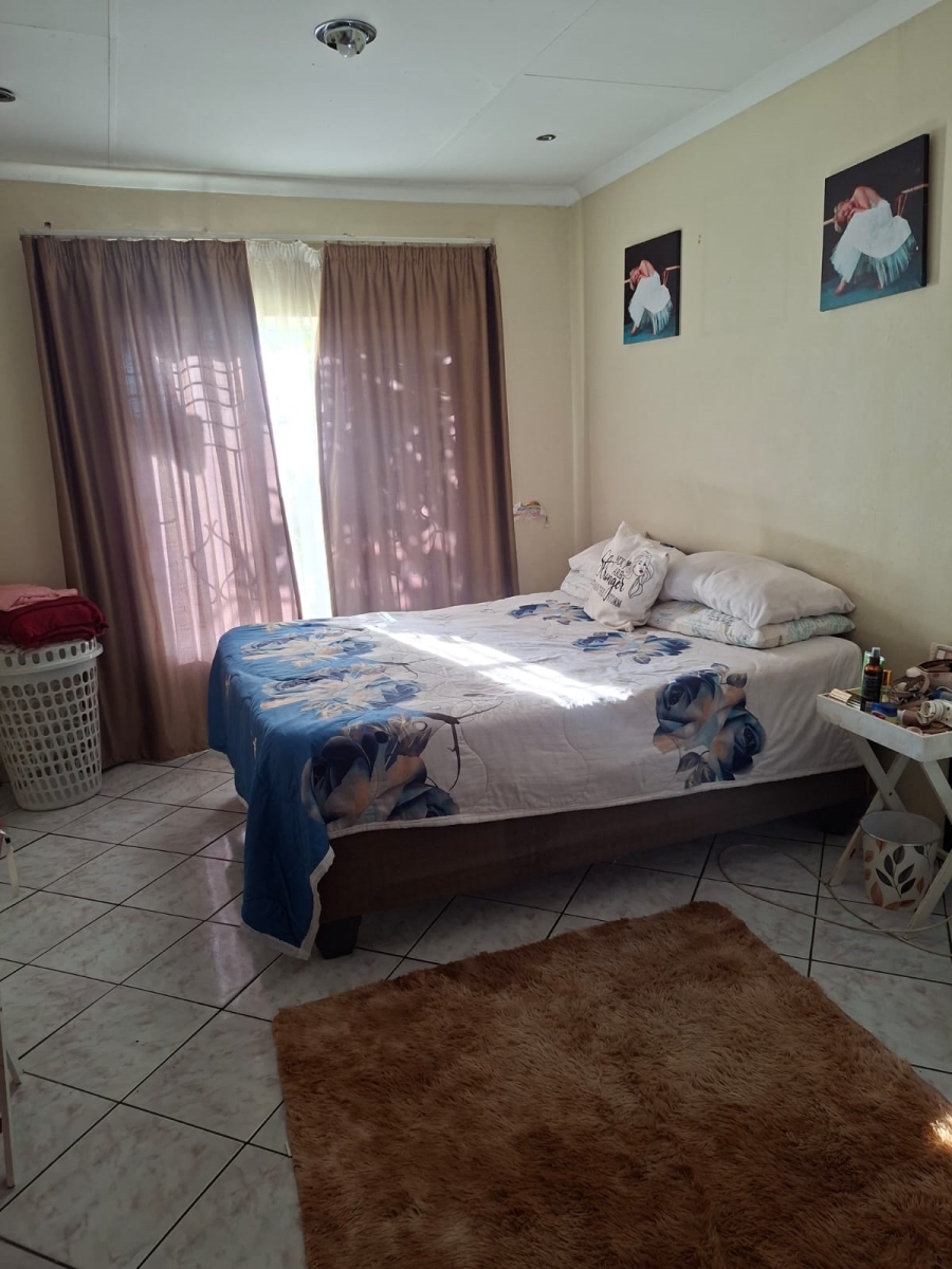 4 Bedroom Property for Sale in Eersterust Gauteng