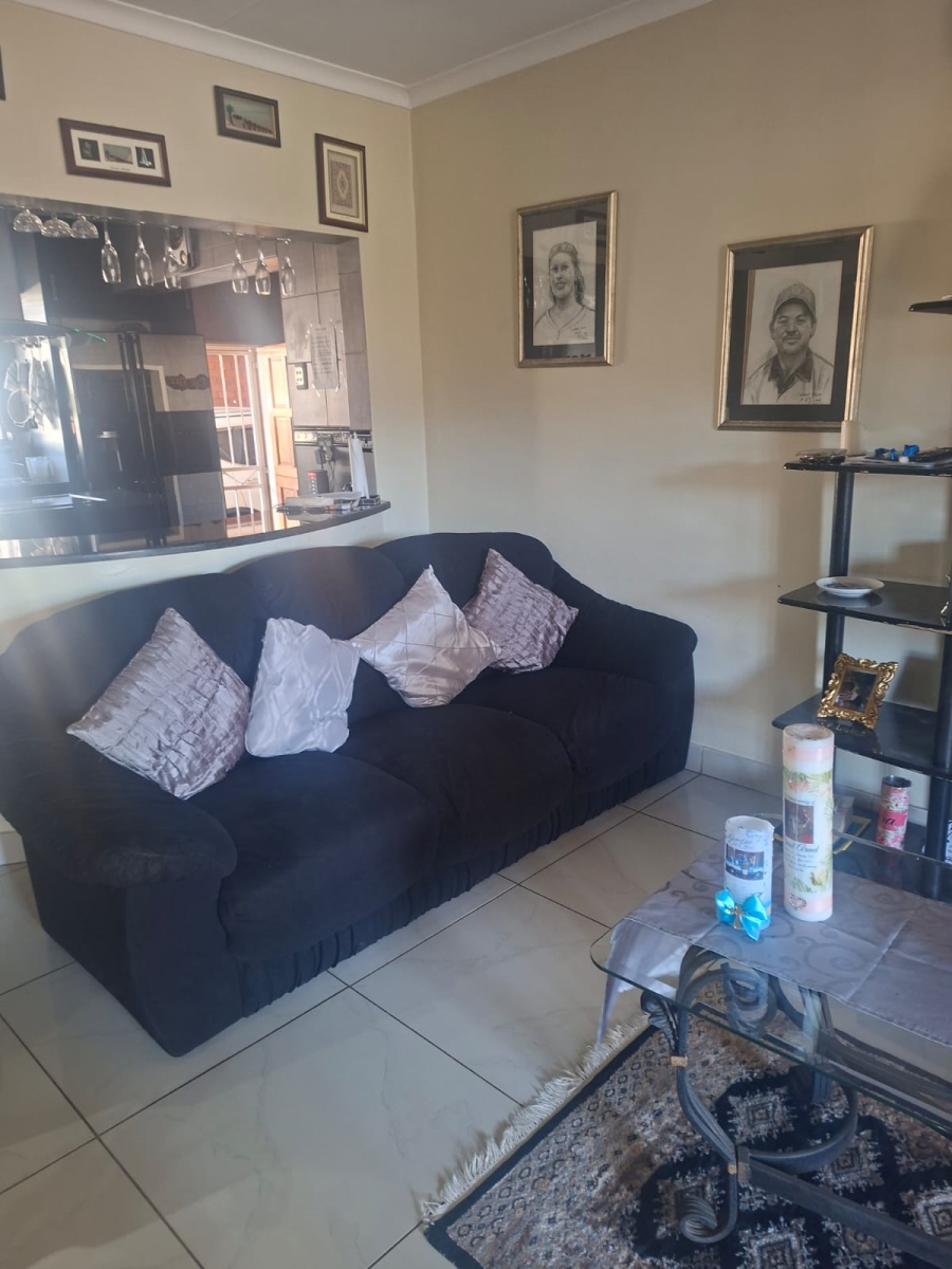 4 Bedroom Property for Sale in Eersterust Gauteng