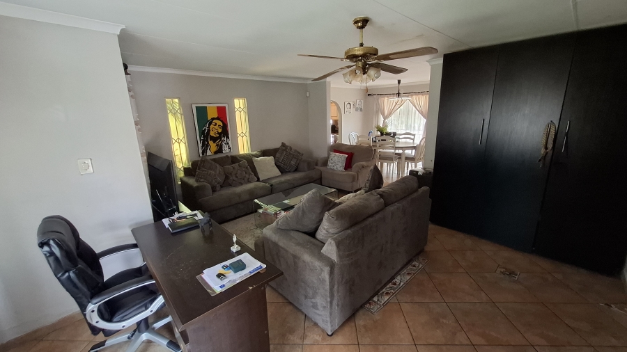 2 Bedroom Property for Sale in The Reeds Ext 10 Gauteng