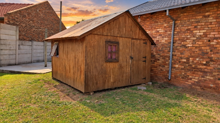 2 Bedroom Property for Sale in The Reeds Ext 10 Gauteng