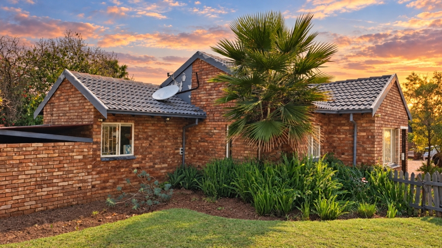 2 Bedroom Property for Sale in The Reeds Ext 10 Gauteng