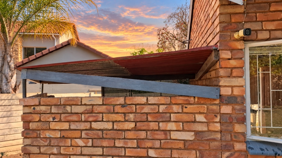 2 Bedroom Property for Sale in The Reeds Ext 10 Gauteng