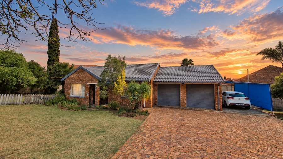 2 Bedroom Property for Sale in The Reeds Ext 10 Gauteng