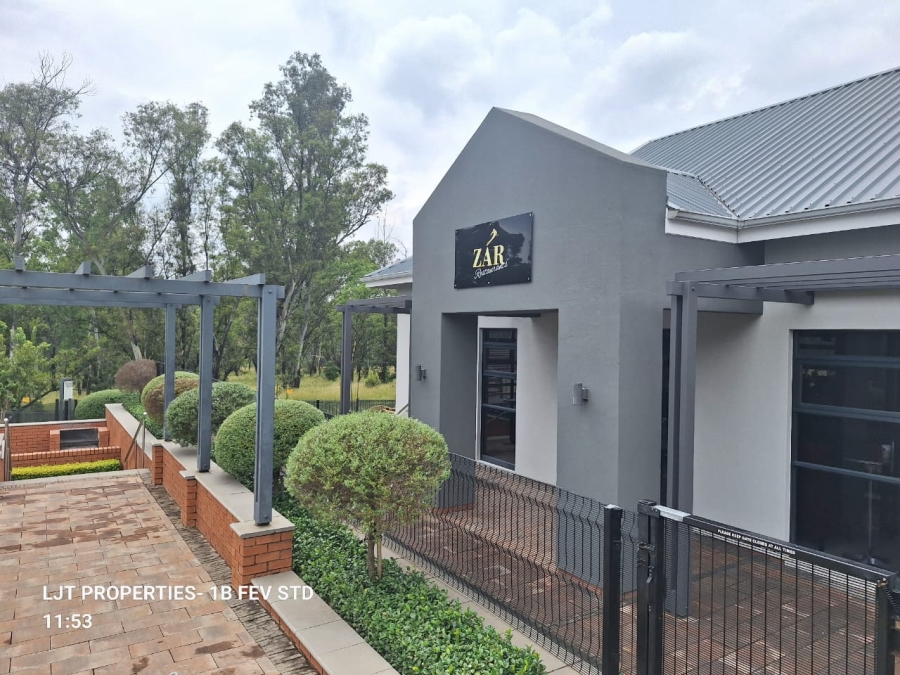 To Let 1 Bedroom Property for Rent in Modderfontein Gauteng