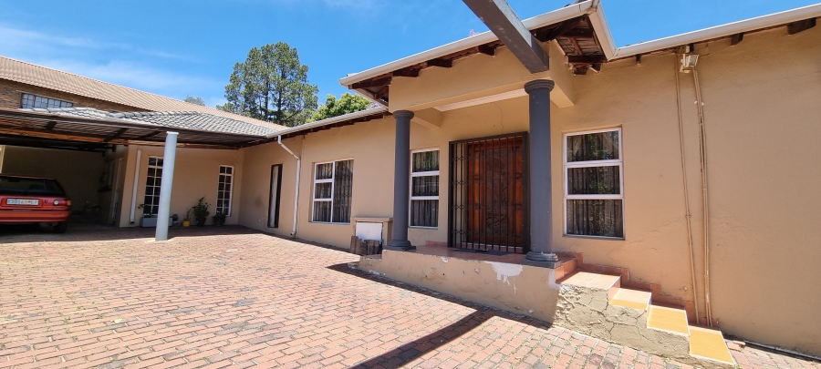 4 Bedroom Property for Sale in Lyndhurst Gauteng