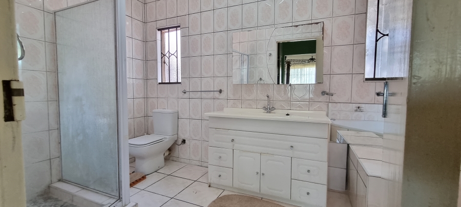 4 Bedroom Property for Sale in Lyndhurst Gauteng