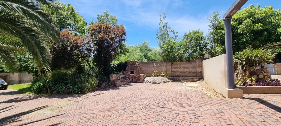 4 Bedroom Property for Sale in Lyndhurst Gauteng