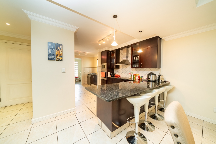 To Let 2 Bedroom Property for Rent in Bedfordview Gauteng