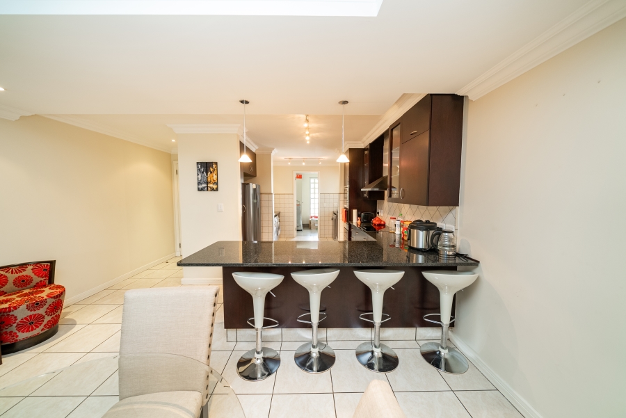 To Let 2 Bedroom Property for Rent in Bedfordview Gauteng
