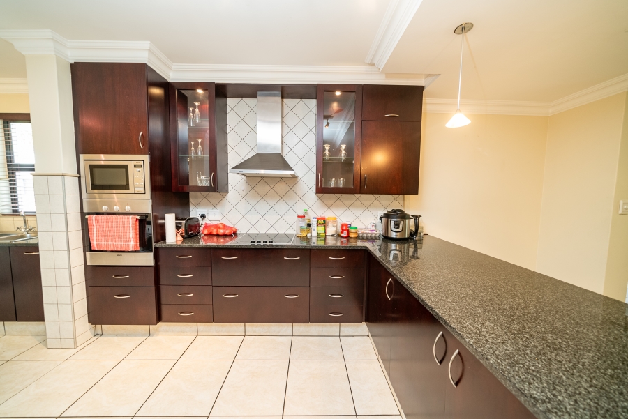 To Let 2 Bedroom Property for Rent in Bedfordview Gauteng