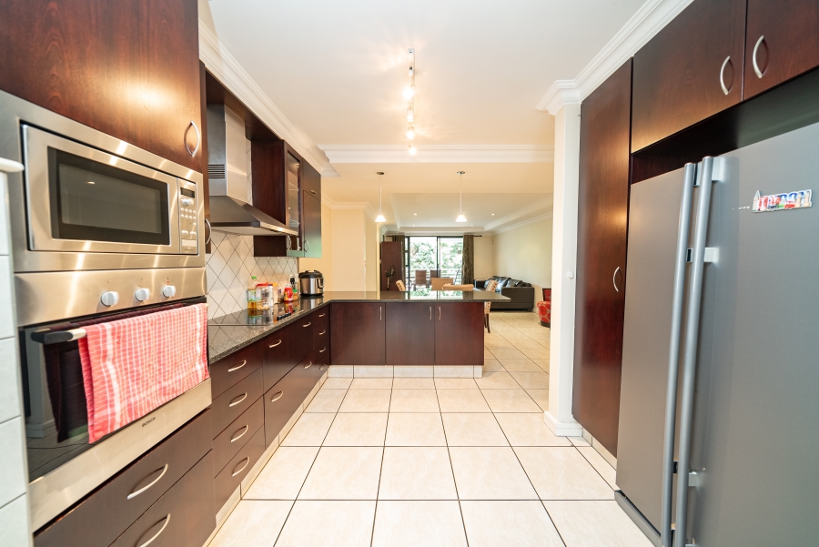 To Let 2 Bedroom Property for Rent in Bedfordview Gauteng