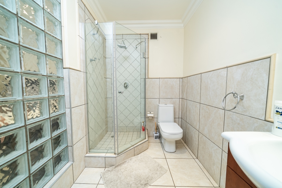 To Let 2 Bedroom Property for Rent in Bedfordview Gauteng