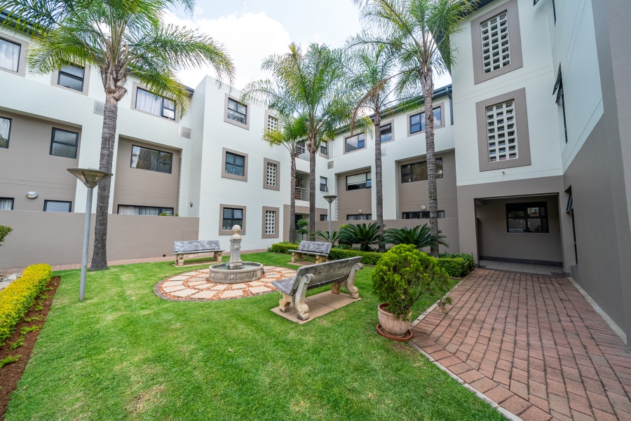 To Let 2 Bedroom Property for Rent in Bedfordview Gauteng