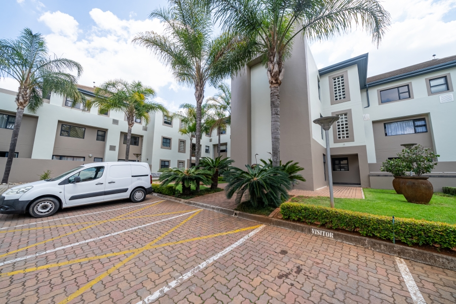 To Let 2 Bedroom Property for Rent in Bedfordview Gauteng