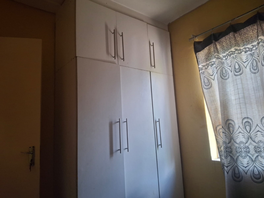2 Bedroom Property for Sale in Fleurhof Gauteng