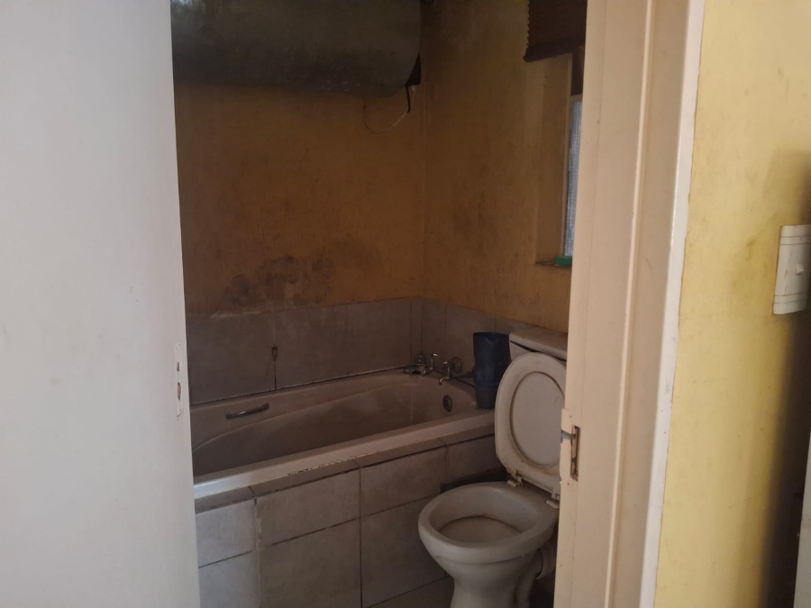 2 Bedroom Property for Sale in Fleurhof Gauteng