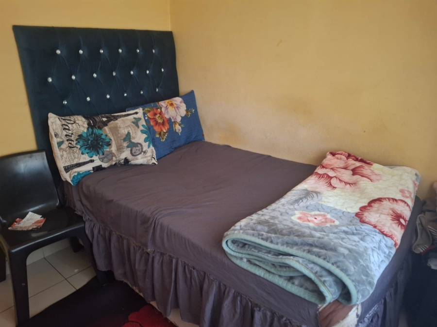 2 Bedroom Property for Sale in Fleurhof Gauteng