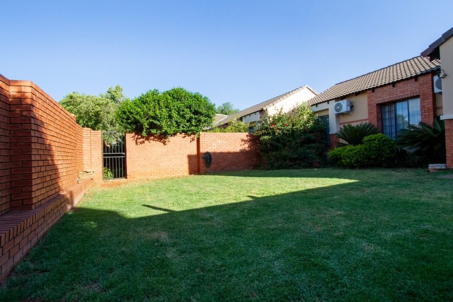 2 Bedroom Property for Sale in Equestria Gauteng