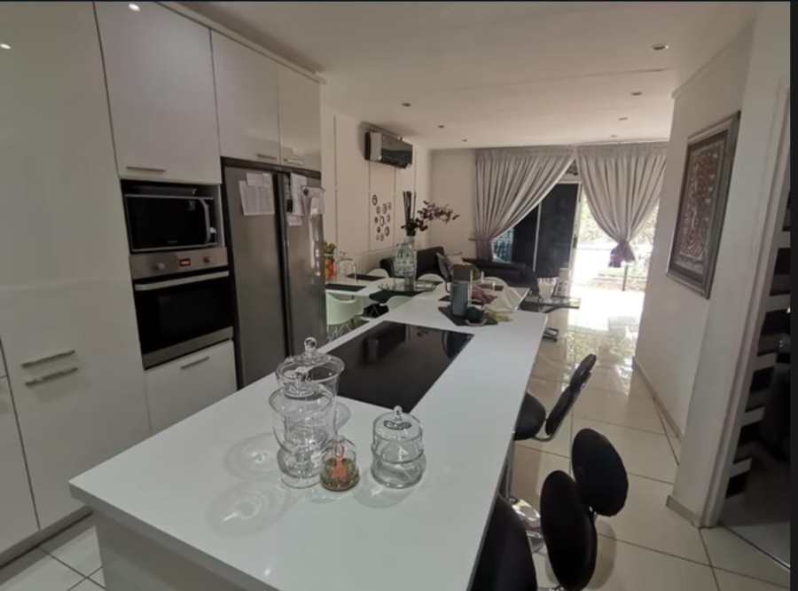 2 Bedroom Property for Sale in Houghton Estate Gauteng