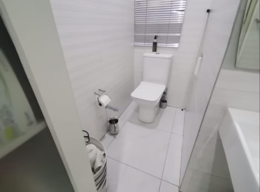 2 Bedroom Property for Sale in Houghton Estate Gauteng