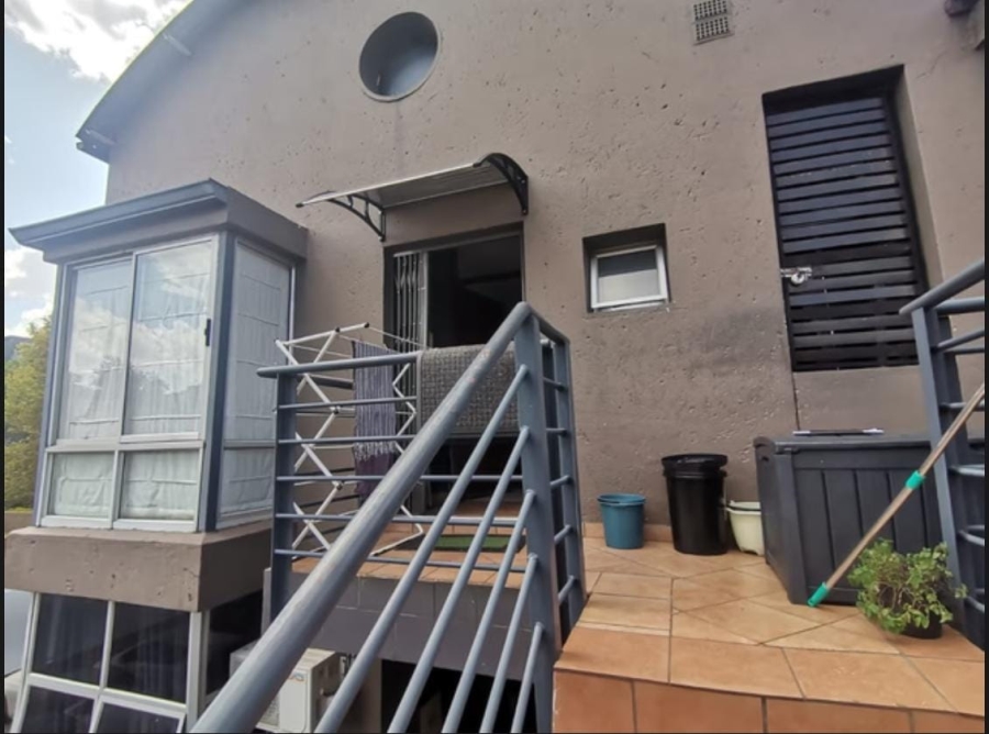 2 Bedroom Property for Sale in Houghton Estate Gauteng