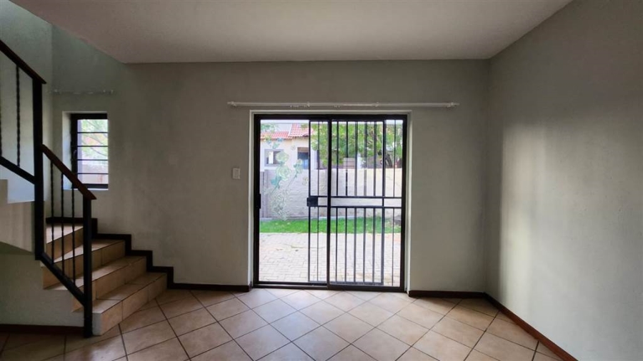 2 Bedroom Property for Sale in Halfway Gardens Gauteng