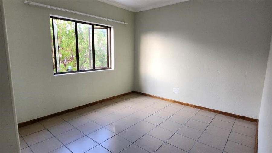 2 Bedroom Property for Sale in Halfway Gardens Gauteng