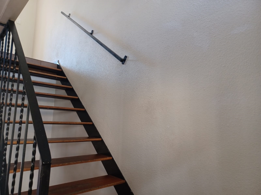 2 Bedroom Property for Sale in Primrose Hill Gauteng