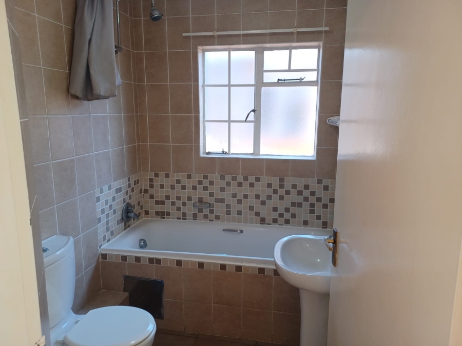2 Bedroom Property for Sale in Primrose Hill Gauteng