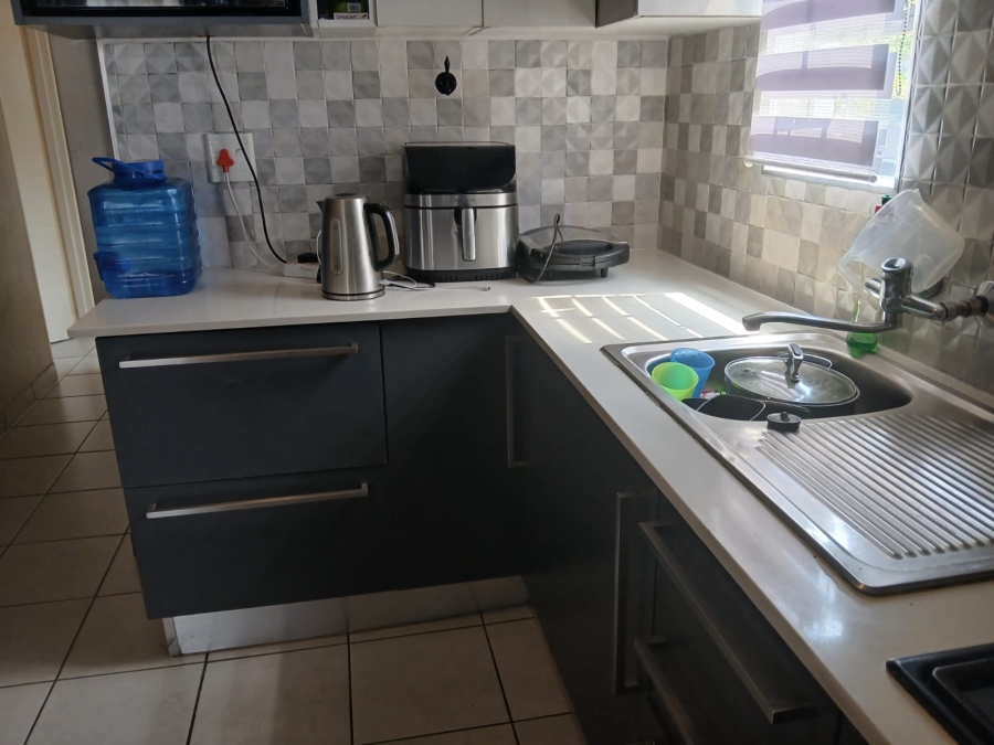 To Let 3 Bedroom Property for Rent in South Hills Gauteng