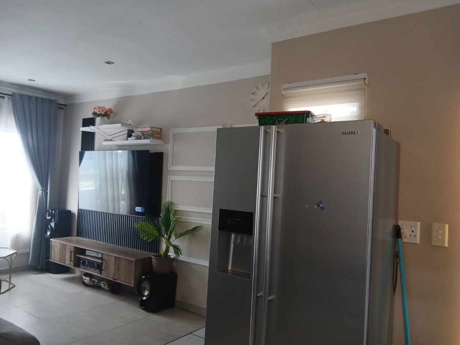 To Let 3 Bedroom Property for Rent in South Hills Gauteng