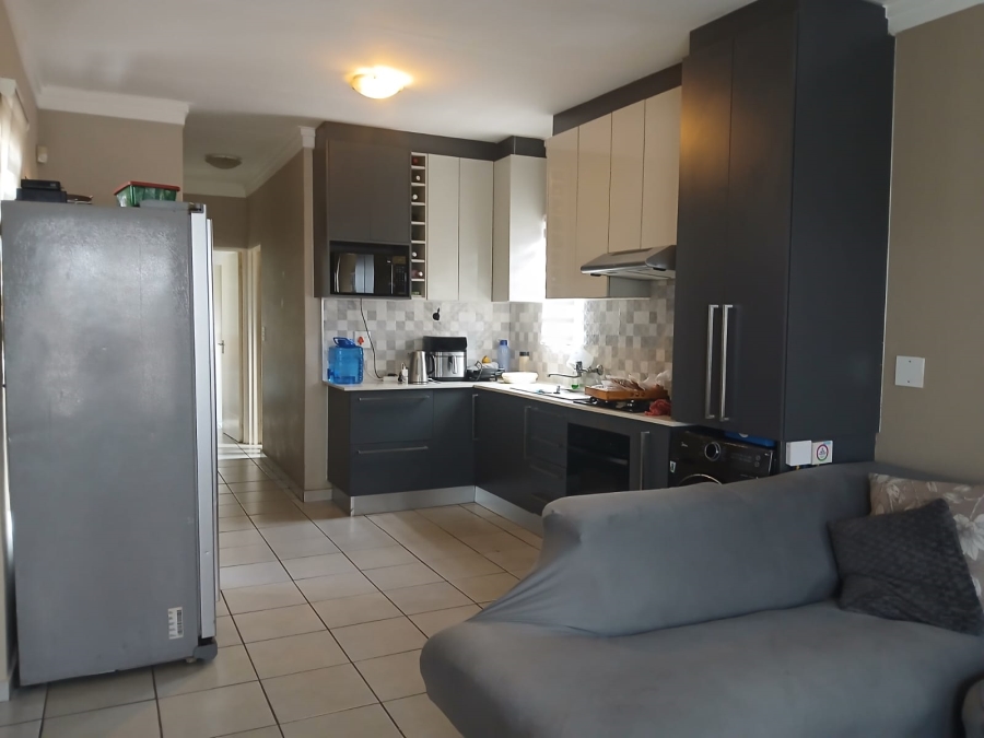 To Let 3 Bedroom Property for Rent in South Hills Gauteng