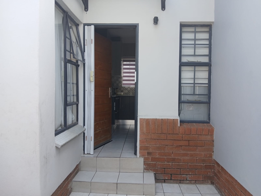 To Let 3 Bedroom Property for Rent in South Hills Gauteng